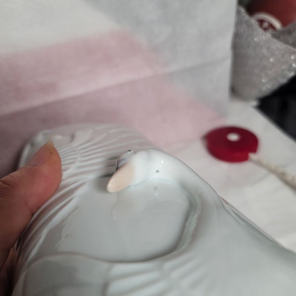 VTG. Global Art White Swan/Crane Vase.  (791) - Picture 12 of 12